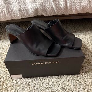 Square Toe Banana Republic Heels